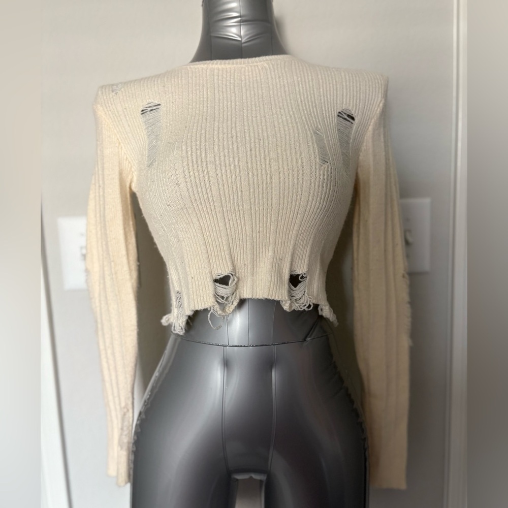 Rue21 Cream Distressed Crop Top